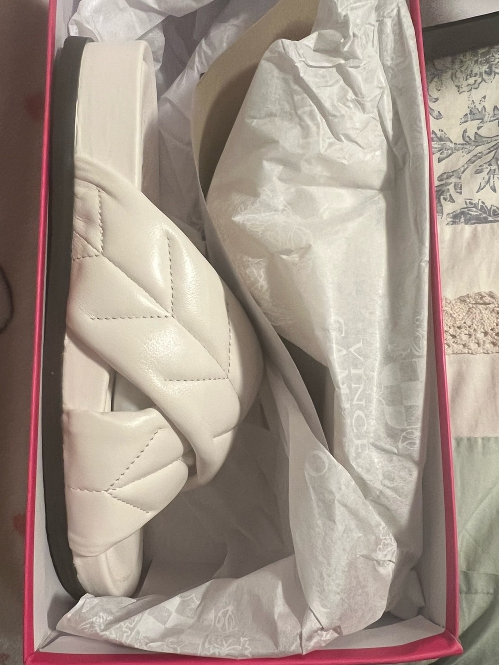 Vince Camuto Kanama Coconut Cream Baby Sheep Quilted Slide Sandal New - Picture 2 of 5